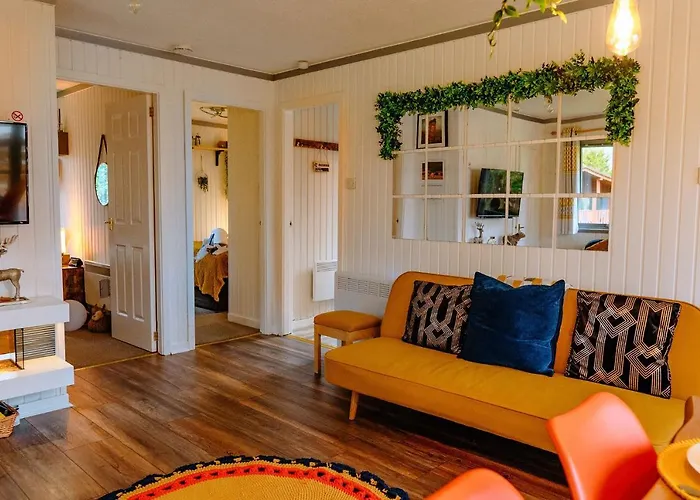 Luxurious Mountain Retreat Lodge Hunters Quay